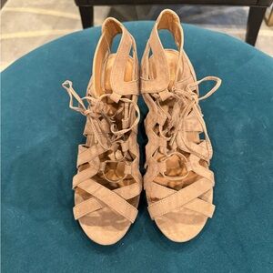 Women’s sandals with chunky heel